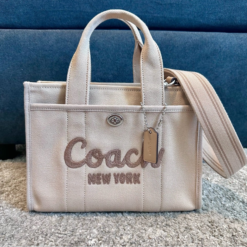 Coach Retail Cargo Tote 26 in Tan